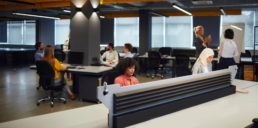 Share Desk: The Benefits of Collaborative Work in Coworking Spaces
